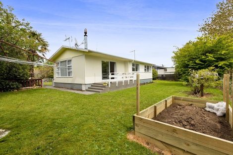 Photo of property in 8 Karaka Street, Inglewood, 4330