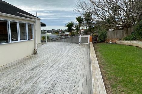 Photo of property in 36 Bronzewing Terrace, Unsworth Heights, Auckland, 0632