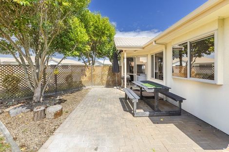 Photo of property in 6 Ellerslie Place, Taradale, Napier, 4112