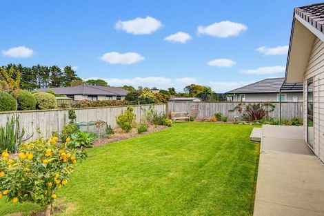 Photo of property in 35 Waipunahau Road, Waikanae, 5036