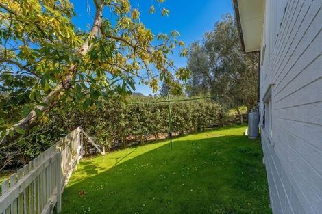 Photo of property in 4 Ocean Beach Road, Tairua, 3508