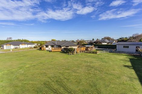 Photo of property in 5 Haydon Place, Amberley, 7410