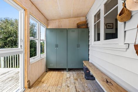 Photo of property in 310 Waiteitei Road, Wellsford, 0974