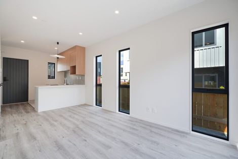 Photo of property in 5 Tokarewa Close, Mount Wellington, Auckland, 1062