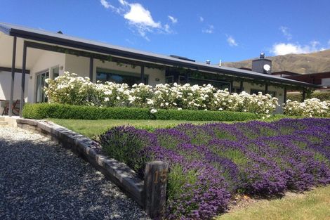 Photo of property in 15 Willets Green, Wanaka, 9305