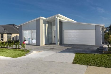 Photo of property in 17 Princes Street, Riverhead, 0820