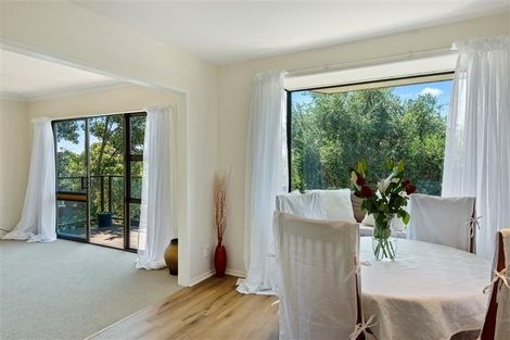 Photo of property in 2/18a Taupata Street, Redcliffs, Christchurch, 8081