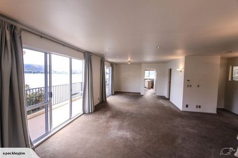 Photo of property in 18a Trevor Terrace, Paremata, Porirua, 5024