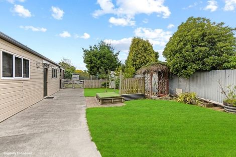 Photo of property in 11 Pannell Avenue, Wainoni, Christchurch, 8061