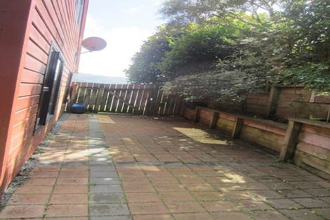 Photo of property in 99 Woodman Drive, Tawa, Wellington, 5028