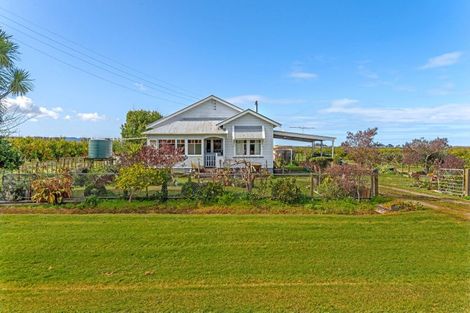 Photo of property in 32 Patutahi Road, Patutahi, Gisborne, 4072