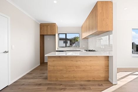 Photo of property in 1/1 Mitcham Avenue, Forest Lake, Hamilton, 3200