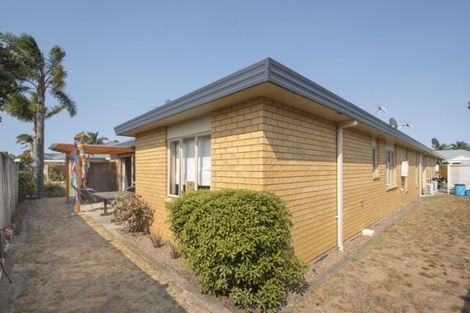 Photo of property in Diamond Sands, 2/644 Grenada Street, Papamoa Beach, Papamoa, 3118