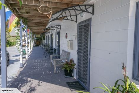 Photo of property in 33 Cable Bay Block Road, Cable Bay, 0420