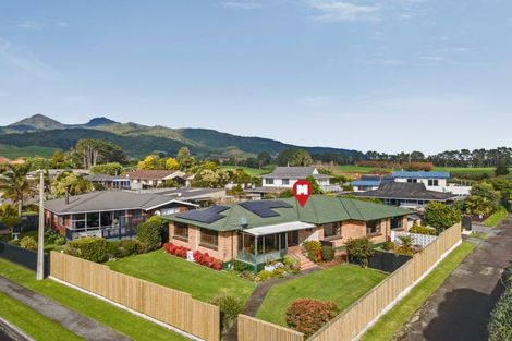 Photo of property in 36 Wairau Road, Oakura, 4314