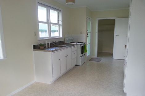 Photo of property in 4 Cargill Street, Papakura, 2110