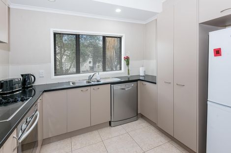 Photo of property in 32 Skip Lane, East Tamaki, Auckland, 2013