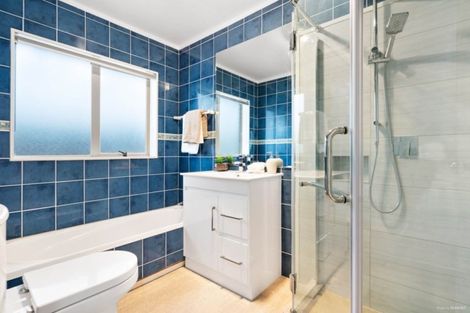 Photo of property in 2 Tullis Place, Burswood, Auckland, 2013