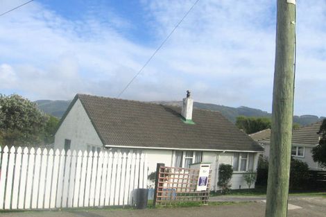 Photo of property in 40 Mckillop Street, Ranui, Porirua, 5024