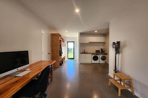 Photo of property in 91 Weld Road, Tataraimaka, New Plymouth, 4374