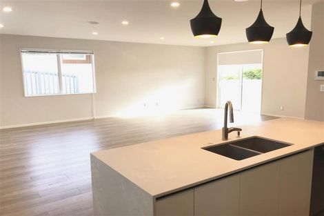 Photo of property in 6c Seaview Road, Milford, Auckland, 0620