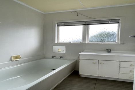 Photo of property in 70 Angelo Avenue, Howick, Auckland, 2014