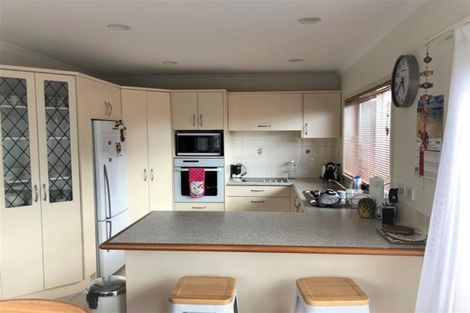 Photo of property in 15 Attymon Lane, East Tamaki, Auckland, 2016