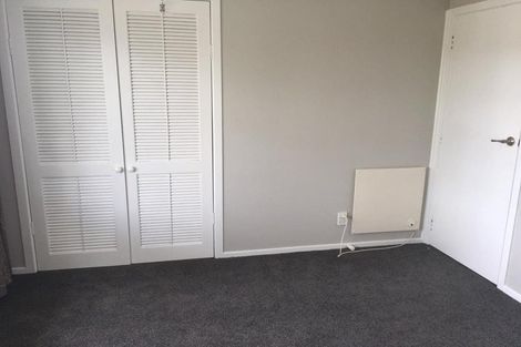 Photo of property in 66 Stewart Drive, Newlands, Wellington, 6037