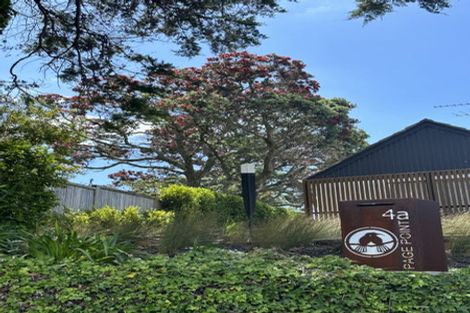 Photo of property in 4a Page Point, Mellons Bay, Auckland, 2014