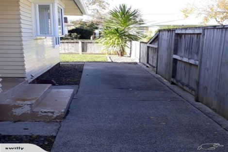 Photo of property in 4 Cedar Place, Hillcrest, Hamilton, 3216