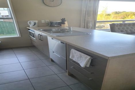 Photo of property in 88a Kirton Drive, Riverstone Terraces, Upper Hutt, 5018