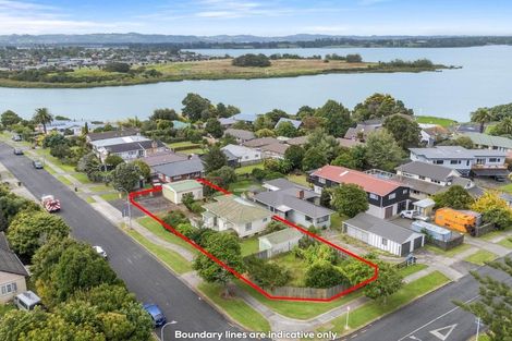 Photo of property in 19 Estuary Road, Weymouth, Auckland, 2103
