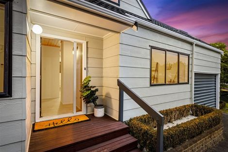 Photo of property in 50 Halberg Street, Glenfield, Auckland, 0629