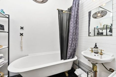 Photo of property in 303 Tinakori Road, Thorndon, Wellington, 6011