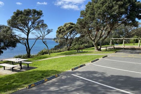 Photo of property in 175 Vipond Road, Stanmore Bay, Whangaparaoa, 0932