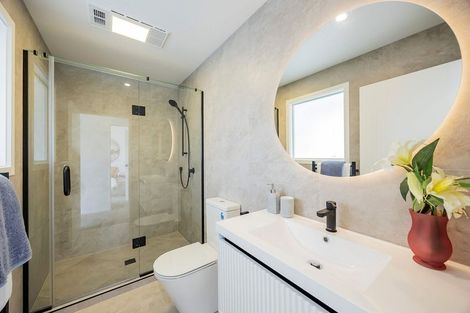 Photo of property in 27d O'donn Avenue, Beach Haven, Auckland, 0626