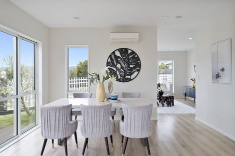 Photo of property in 79 San Valentino Drive, Henderson, Auckland, 0612