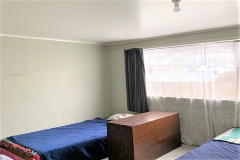 Photo of property in 27 Kamahi Avenue, Hawera, 4610