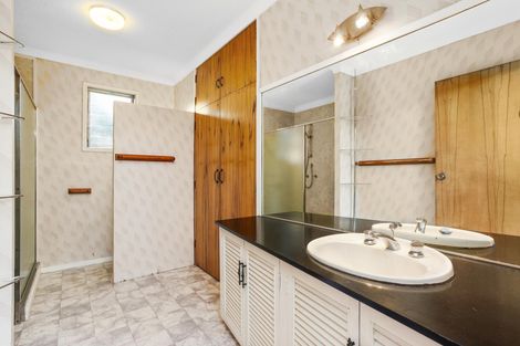 Photo of property in 278 Henderson Valley Road, Henderson Valley, Auckland, 0612