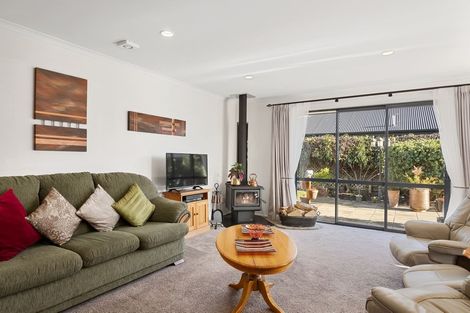 Photo of property in 50 Starveall Street, Brightwater, 7022