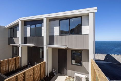 Photo of property in 1/52 High Street, Island Bay, Wellington, 6023