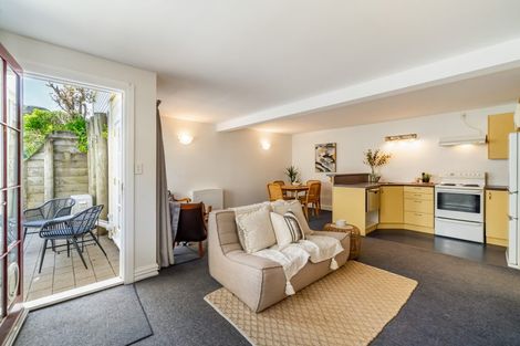 Photo of property in 40 Mckinley Crescent, Brooklyn, Wellington, 6021