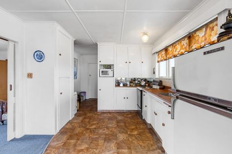 Photo of property in 9 Tamatea Road, Taupo, 3330
