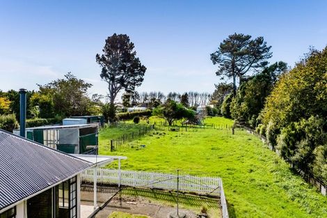 Photo of property in 16 Bridger Place, Eltham, 4322