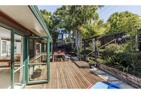 Photo of property in 1/50 Nigel Road, Browns Bay, Auckland, 0630