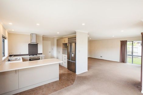 Photo of property in 3a Angelina Way, Kelvin Grove, Palmerston North, 4414