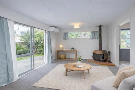 Photo of property in 9 Hardie Grove, Featherston, 5710