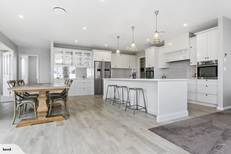 Photo of property in 129 Saint Kilda Road, Cambridge, 3434