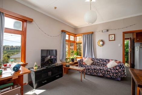 Photo of property in 35 Branxholm Street, Roxburgh, 9500