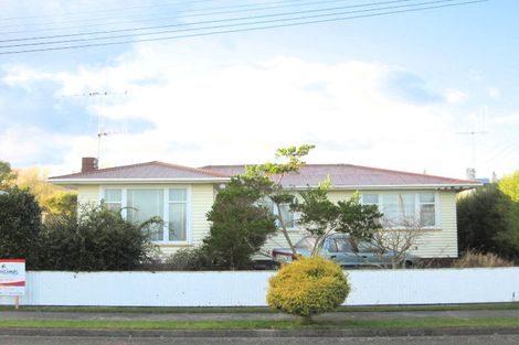 Photo of property in 10 Dittmer Street, Otaki, 5512